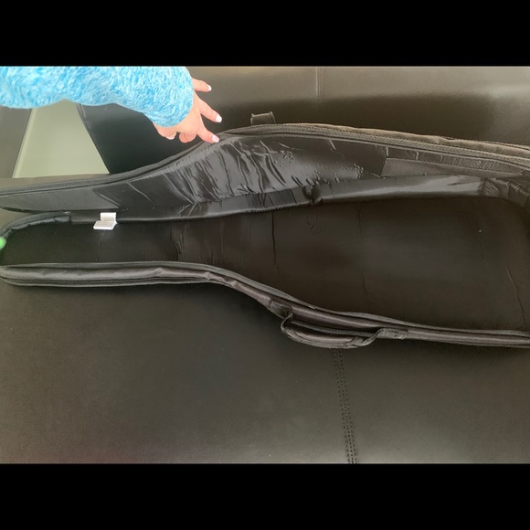 Fender Guitar case - Picture 3 of 3